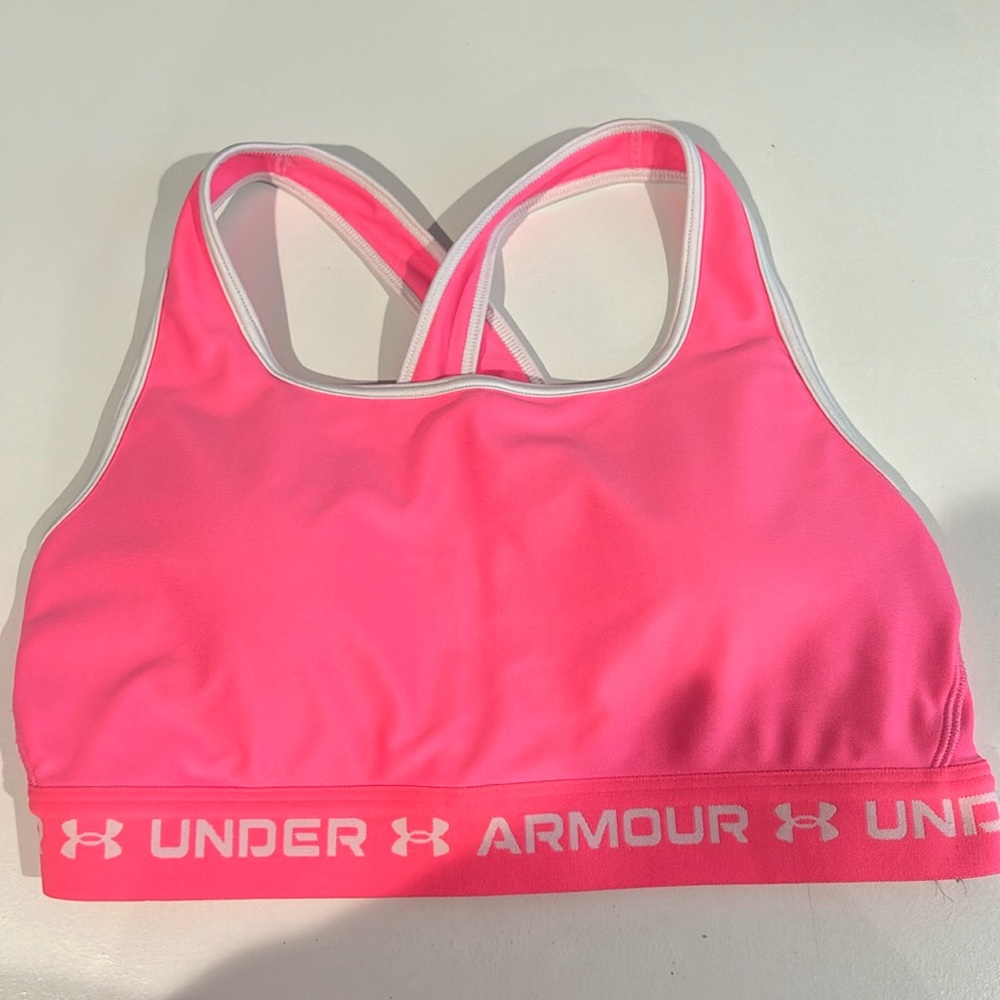 Under armour pink sports bra- matches the spandex in the other post